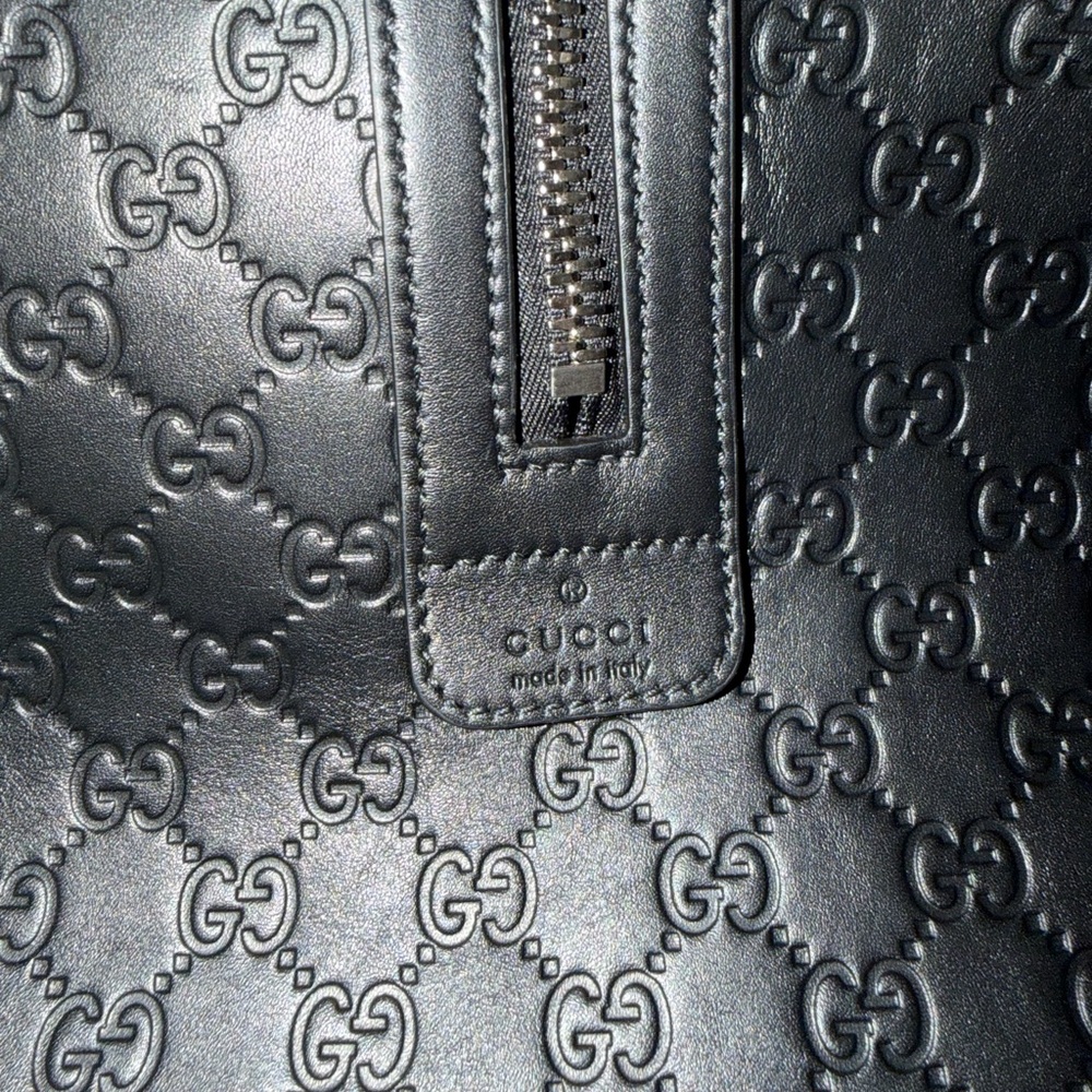 Gucci - GG Emblem Large Duffle Bag - Picture 10 of 16